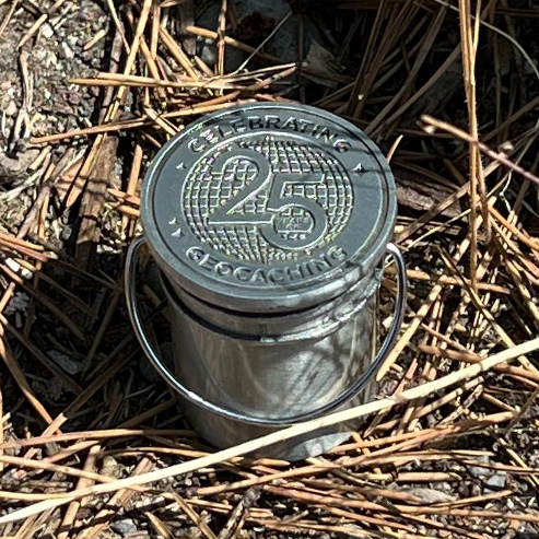 3D-Eimer, Geocoin zum 25-jährigen Jubiläum